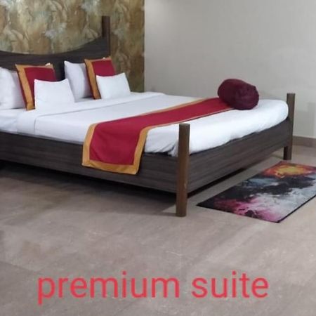 Hotel Little Palace Dibrugarh Exterior photo